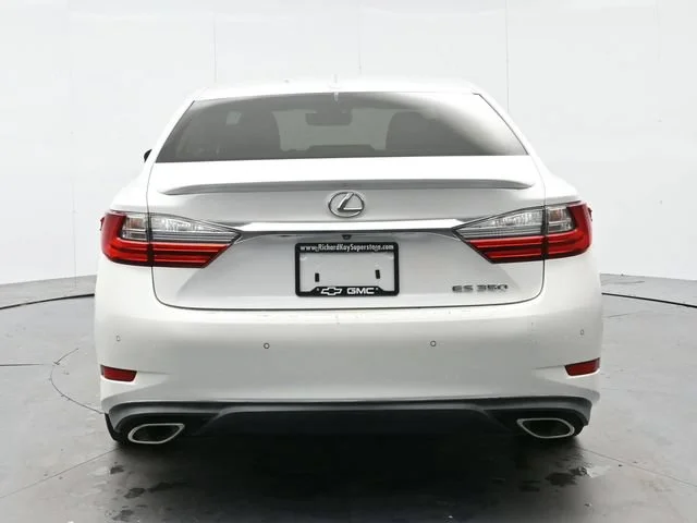 Used 2016 Eminent White Pea Lexus 4DR SDN image 6