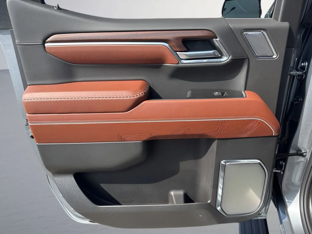 New 2026 Sterling Metallic GMC Denali Ultimate image 31