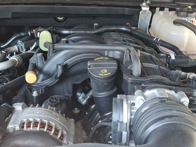 Used 2022 Black Jeep Sport image 28