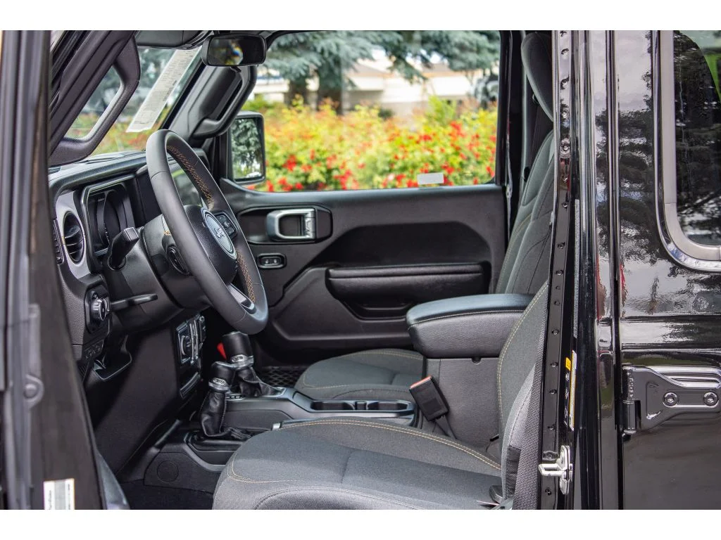 Used 2024 Black Clearcoat Jeep Sport S image 27