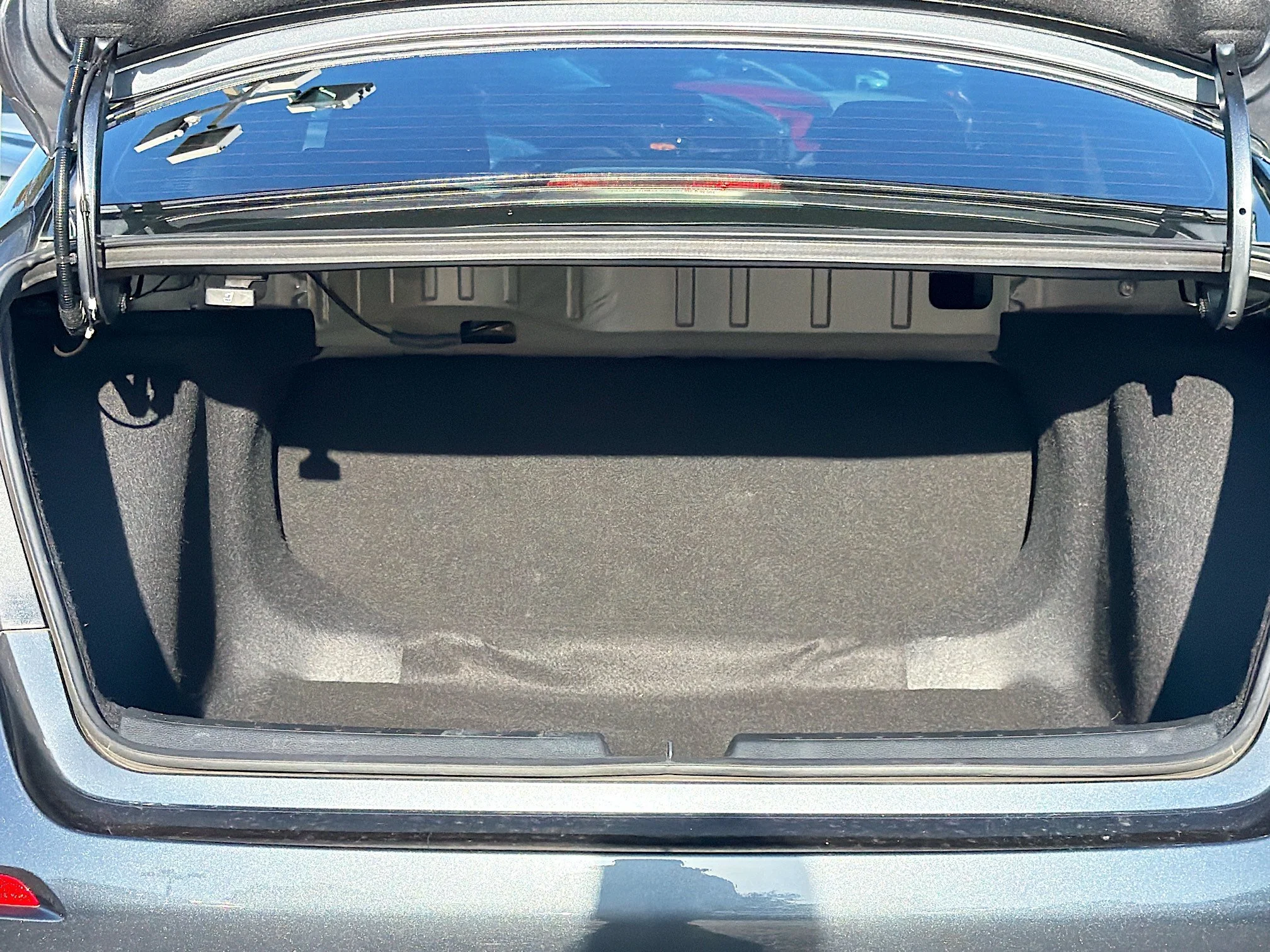Used 2025 Meteorite Gray Metallic Honda LX image 11