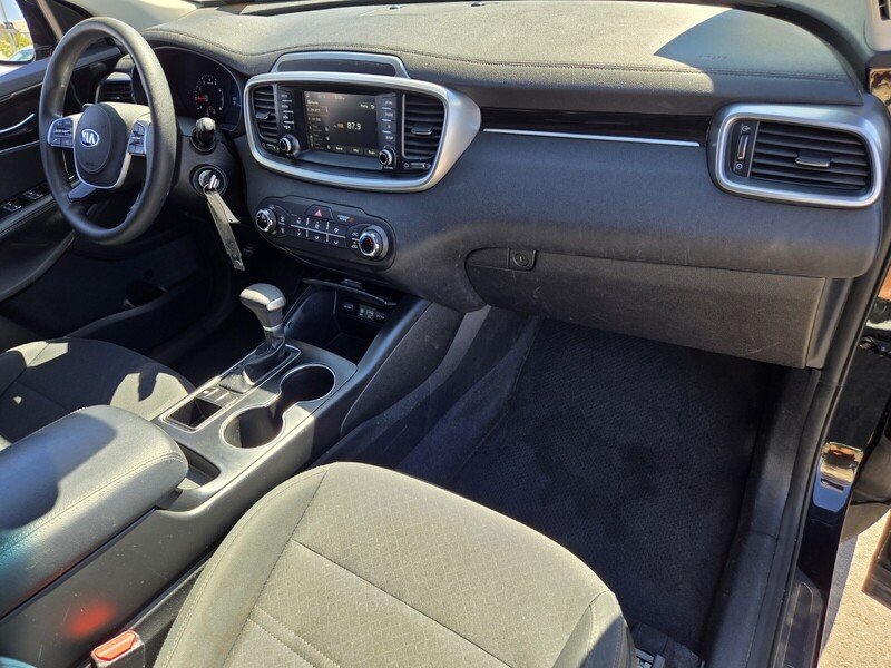 Used 2020 Ebony Black KIA L FWD image 17
