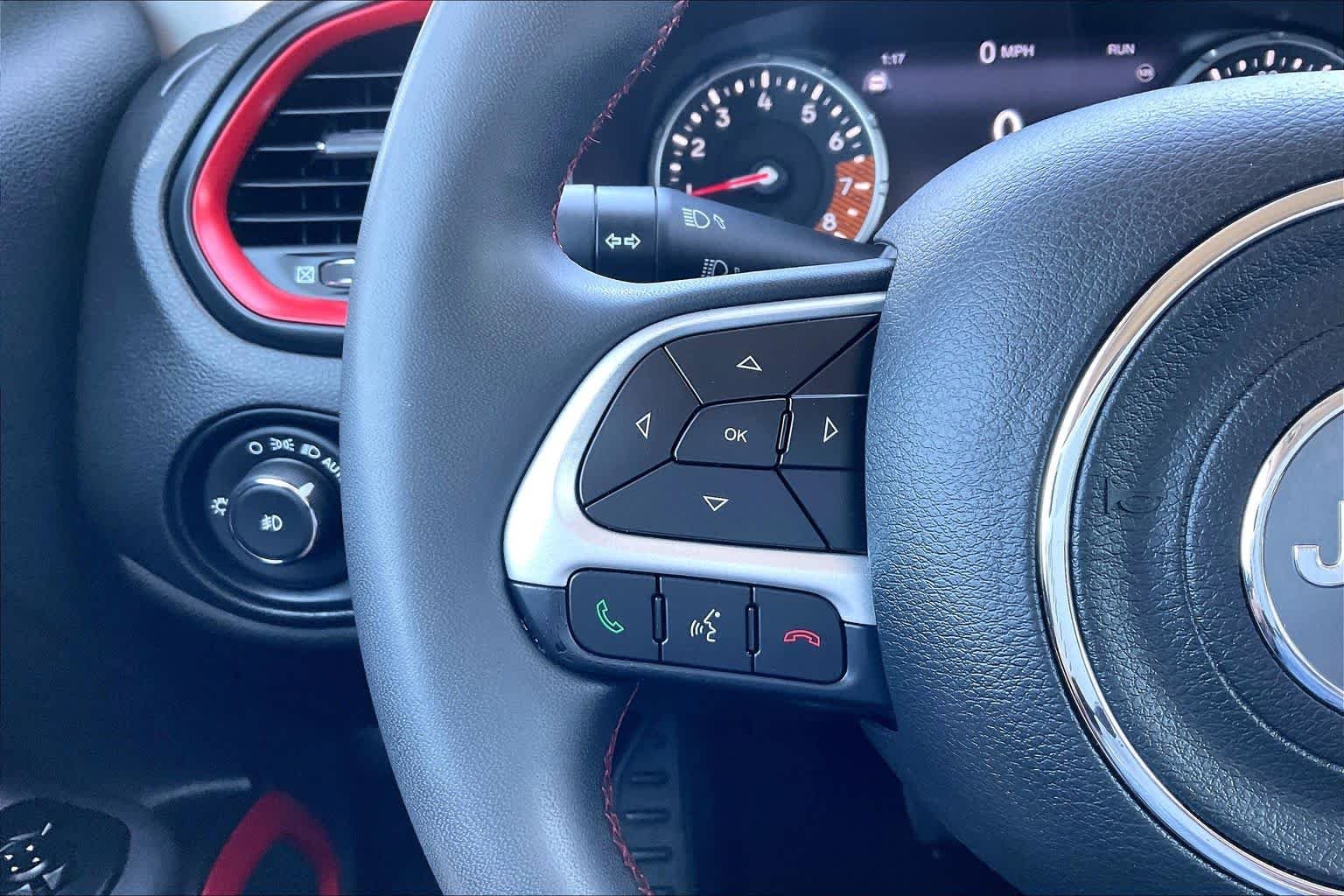 Used 2023 Alpine White Clearcoat Jeep Trailhawk image 23