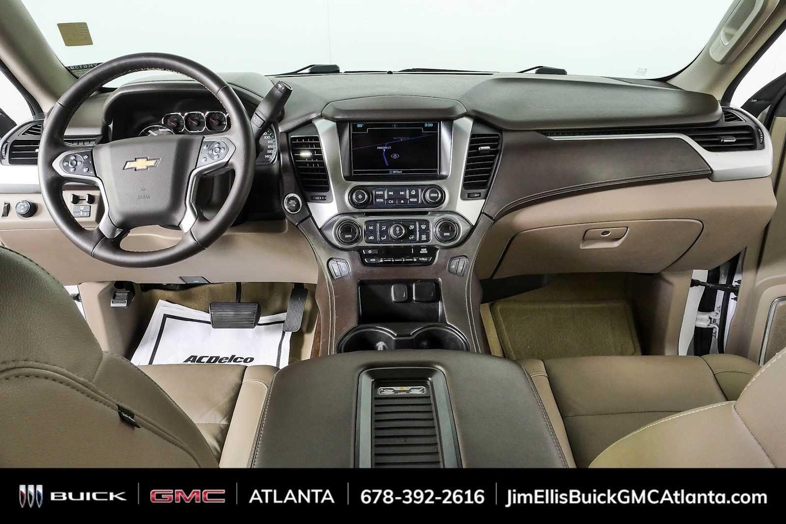 Used 2016 IRIDESCENT PEARL TRICOAT Chevrolet LT image 19