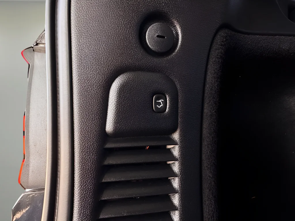 Used 2022 Black Dodge Citadel image 25