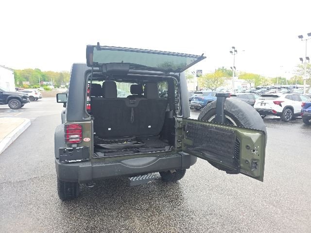 Used 2015 Green Jeep Sport image 20