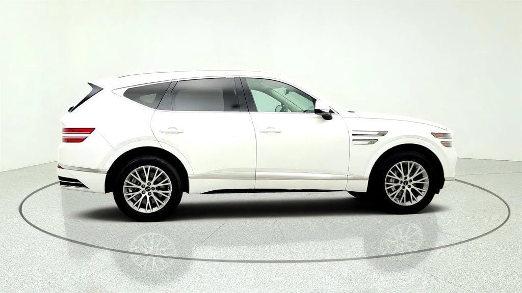 Used 2025 Uyuni White Genesis 2.5T AWD image 4
