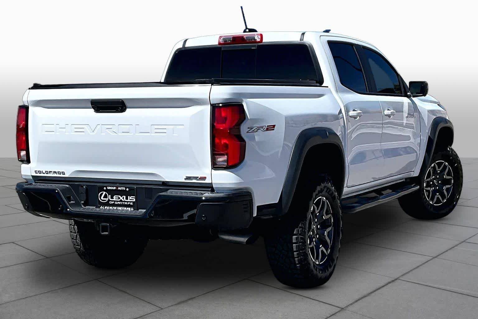 2025 Chevrolet Colorado ZR2 - Photo 13