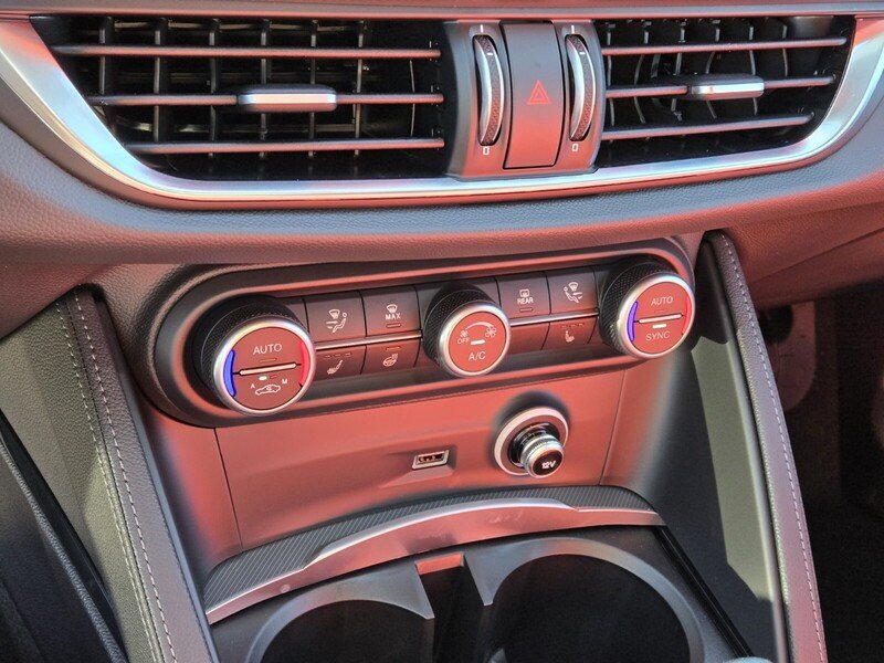 2025 Alfa Romeo Stelvio Base - Photo 15