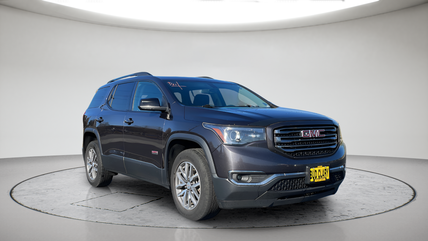Used 2017 Gray GMC SLE-2 image 3