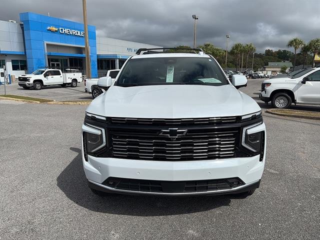 New 2026 Polar White Tricoat Chevrolet High Country image 2