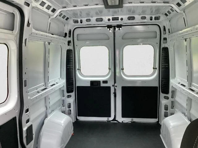 New 2026 Bright White Clearcoat Ram PROMASTER 1500 TRADESMAN CARGO VAN HIGH ROOF 136