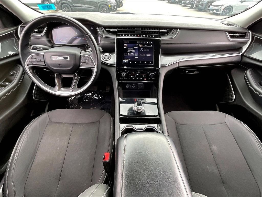 Used 2022 Baltic Gray Metallic Clearcoat Jeep Laredo image 20