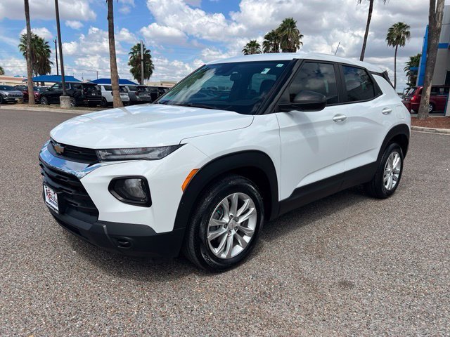 Used 2023 SUMMIT WHITE Chevrolet LS image 3