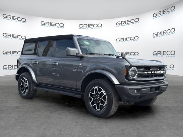 Used 2023 Gray Ford Outer Banks image 1
