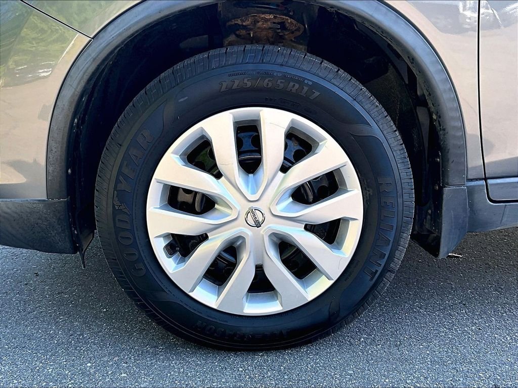 Used 2018 Gun Metallic Nissan S image 7