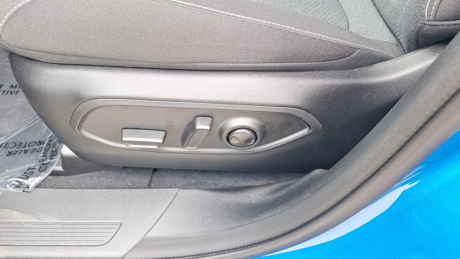 New 2026 Hydro Blue Pearlcoat Jeep Laredo image 17