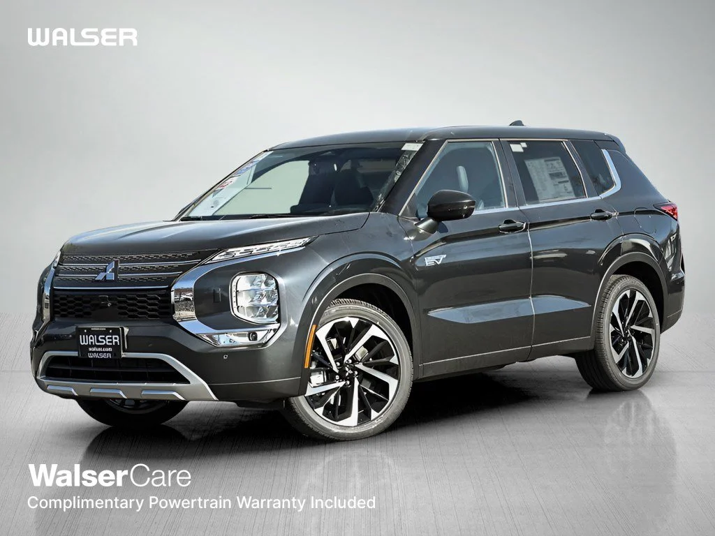 2025 Mitsubishi Outlander Plug-in Hybrid SE S-AWC's photo