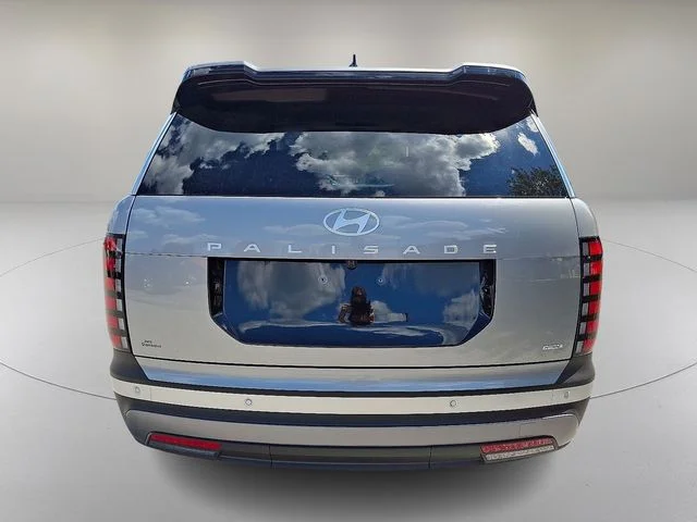 New 2026 Silver Hyundai SEL Convenience image 6