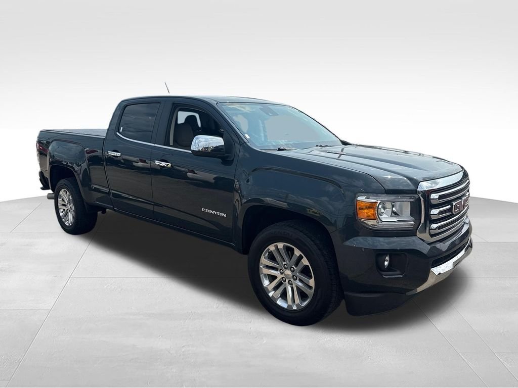 Used 2018 Gray GMC SLT image 7