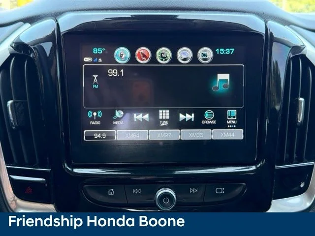 Used 2018 Beige Chevrolet Premier image 24