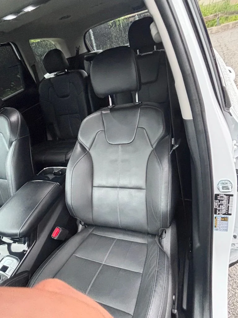 Used 2023 White Kia EX image 12