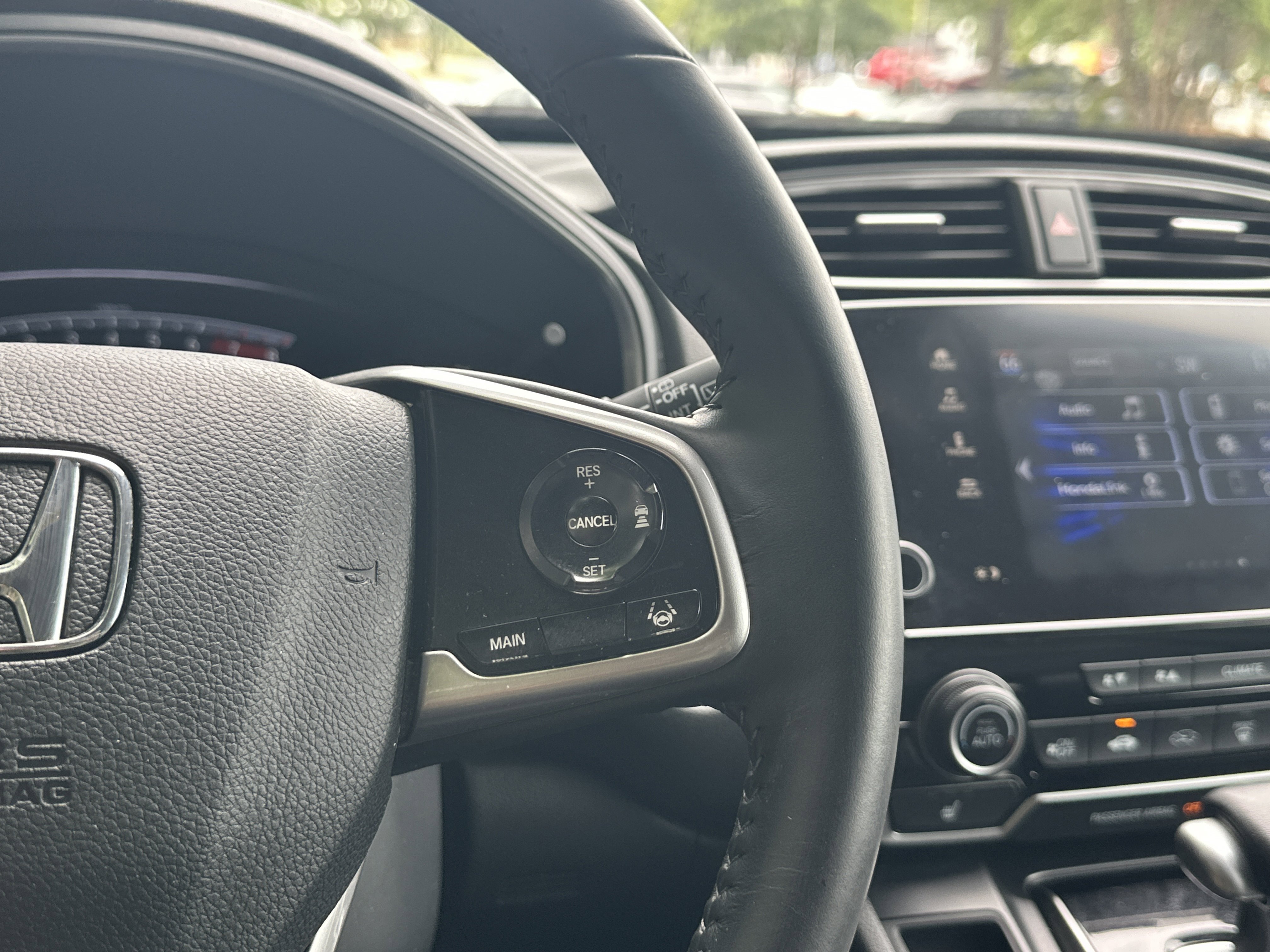 Used 2019 Crystal Black Pearl Honda EX-L image 30