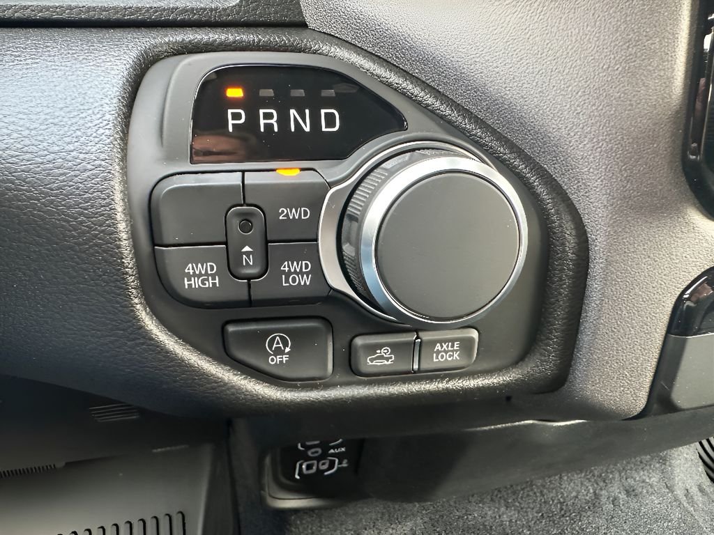 New 2026 Granite Crystal Metallic Clear-Coat Exterior Paint RAM Warlock Hemi 4x4 Crew Cab image 31