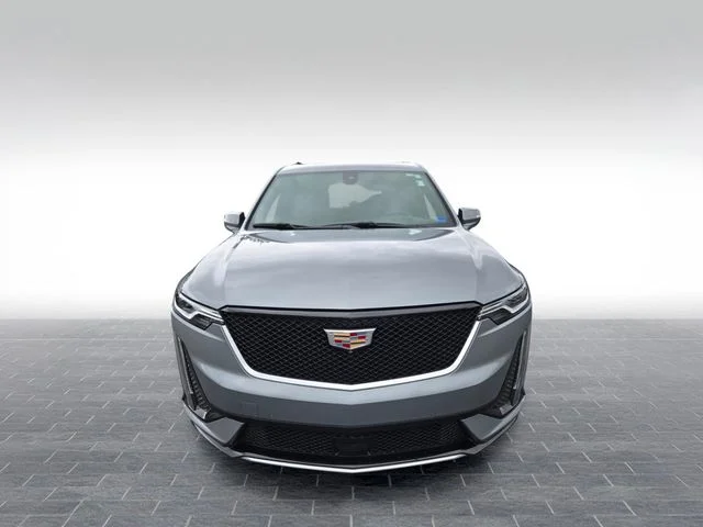 Used 2023 Silver Cadillac Sport image 2