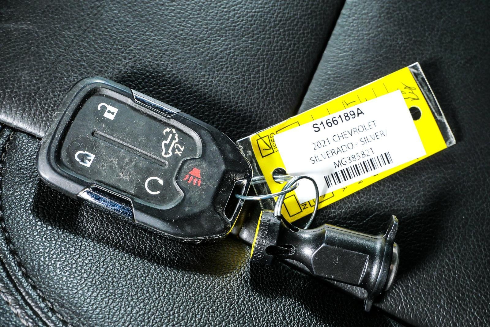 Used 2021 SATIN STEEL METALLIC Chevrolet RST image 35