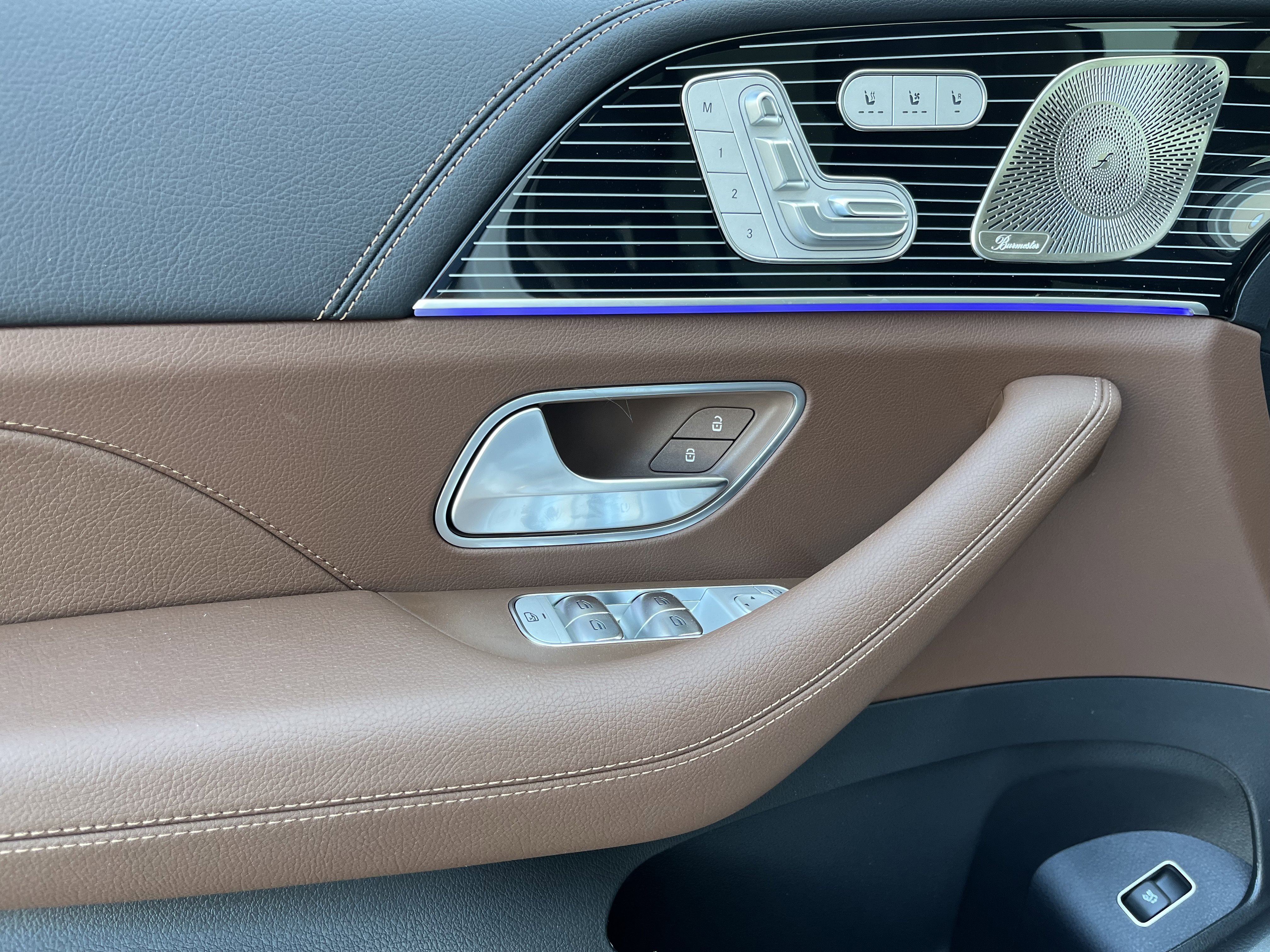 New 2026 POLAR WHITE Mercedes-Benz GLS 450 image 12