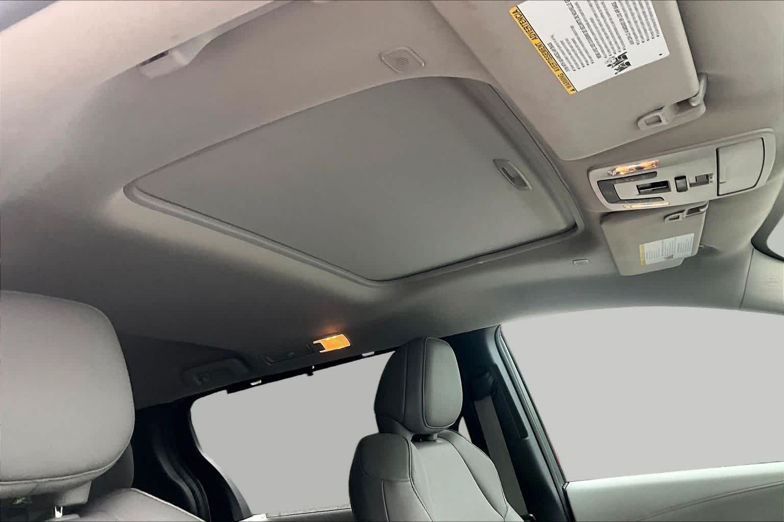 Used 2025 Wind Chill Pearl Toyota XLE image 14
