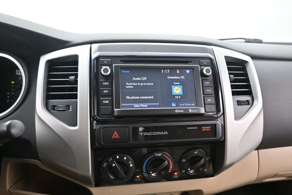 Used 2015 White Toyota PreRunner image 20