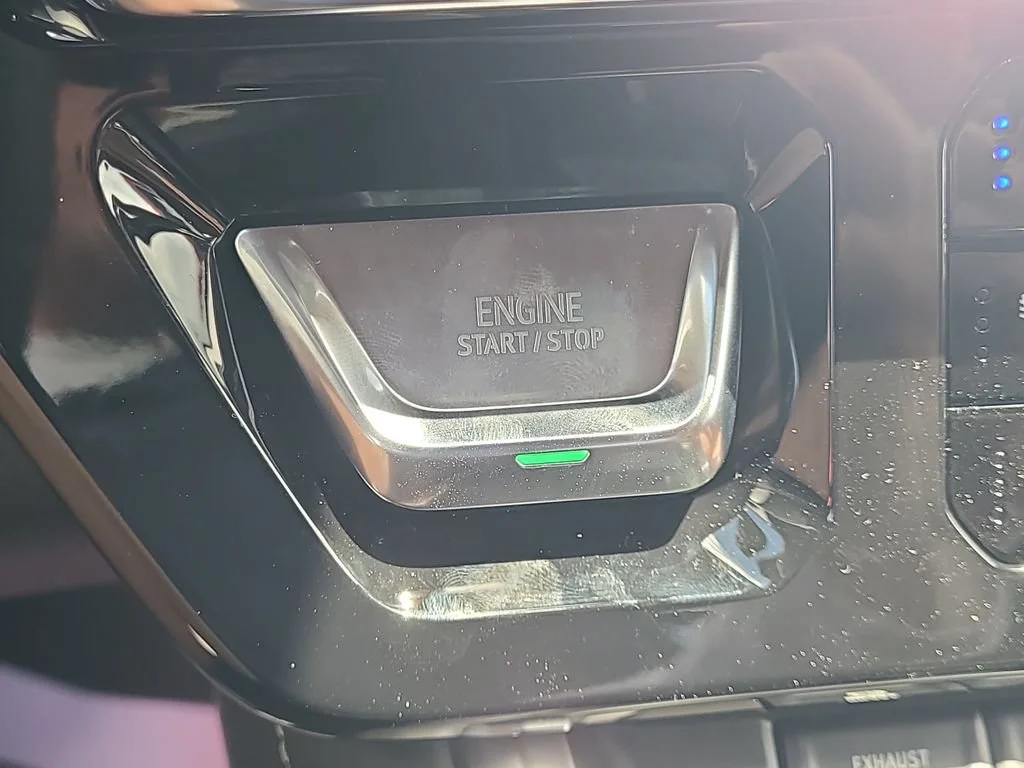 New 2026 Summit White GMC Denali Ultimate image 26