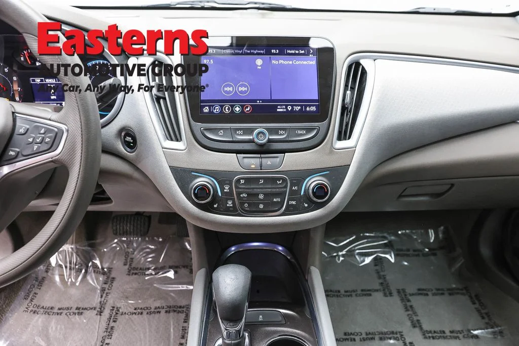 Used 2023 Blue Chevrolet LT image 12