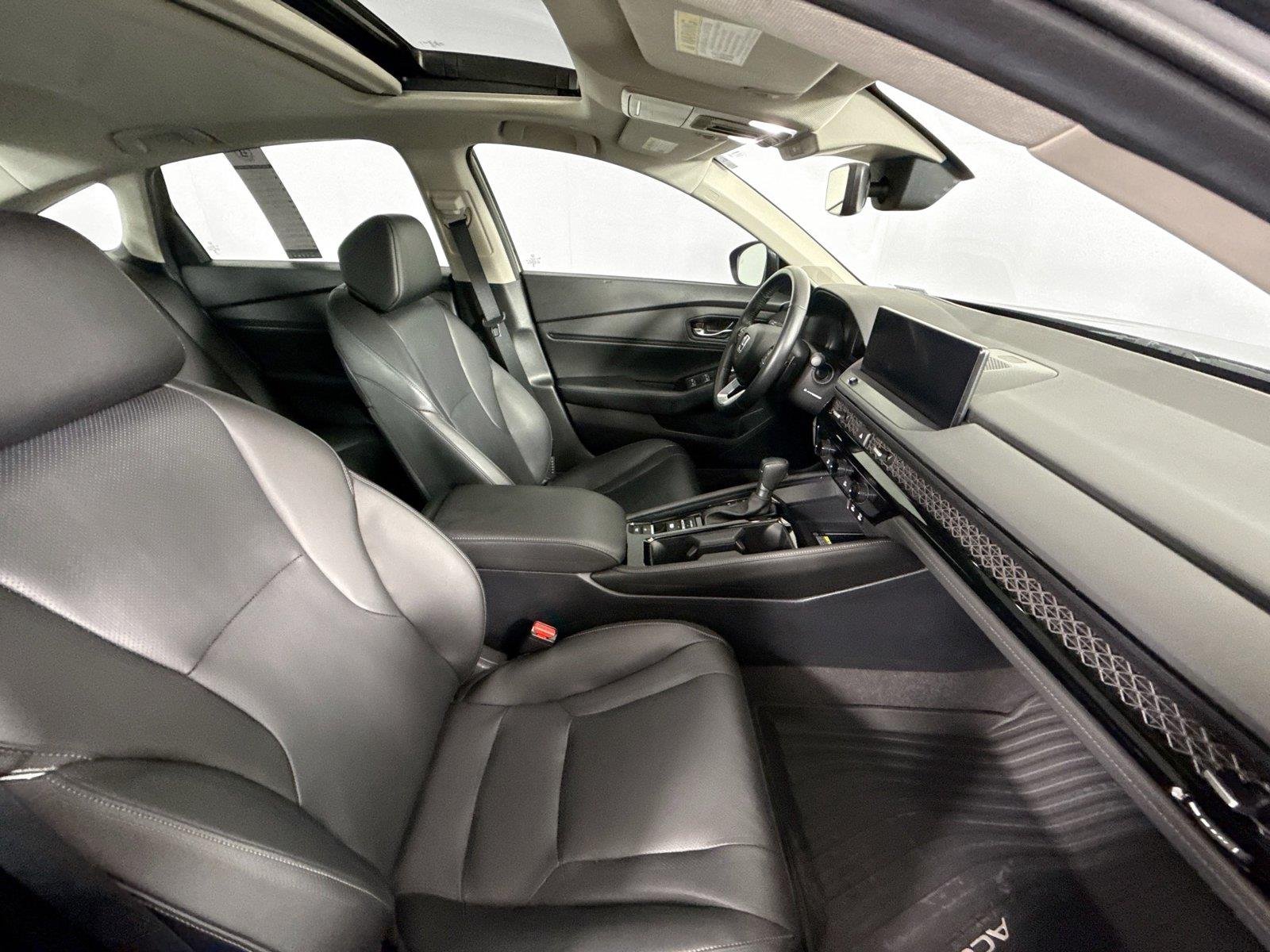 Used 2024 Meteorite Gray Metallic Honda Touring image 41