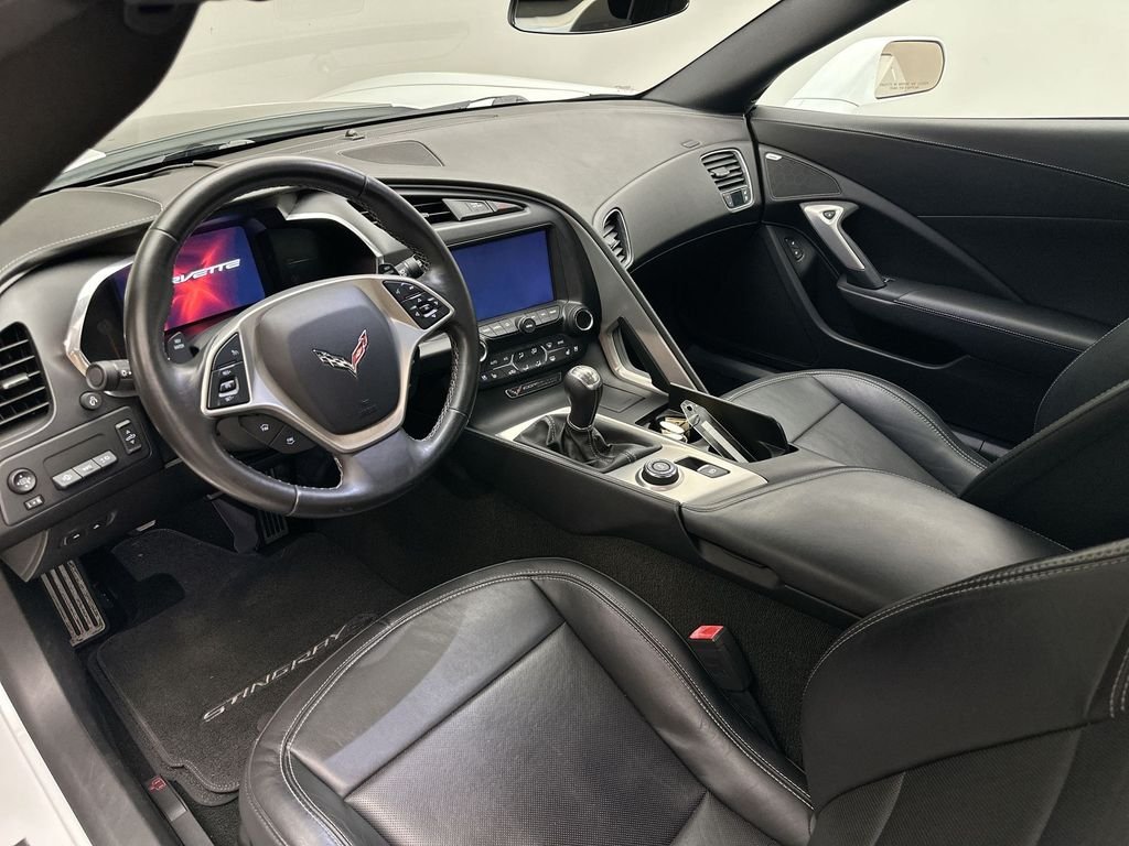 Used 2014 Arctic White Chevrolet Base image 30