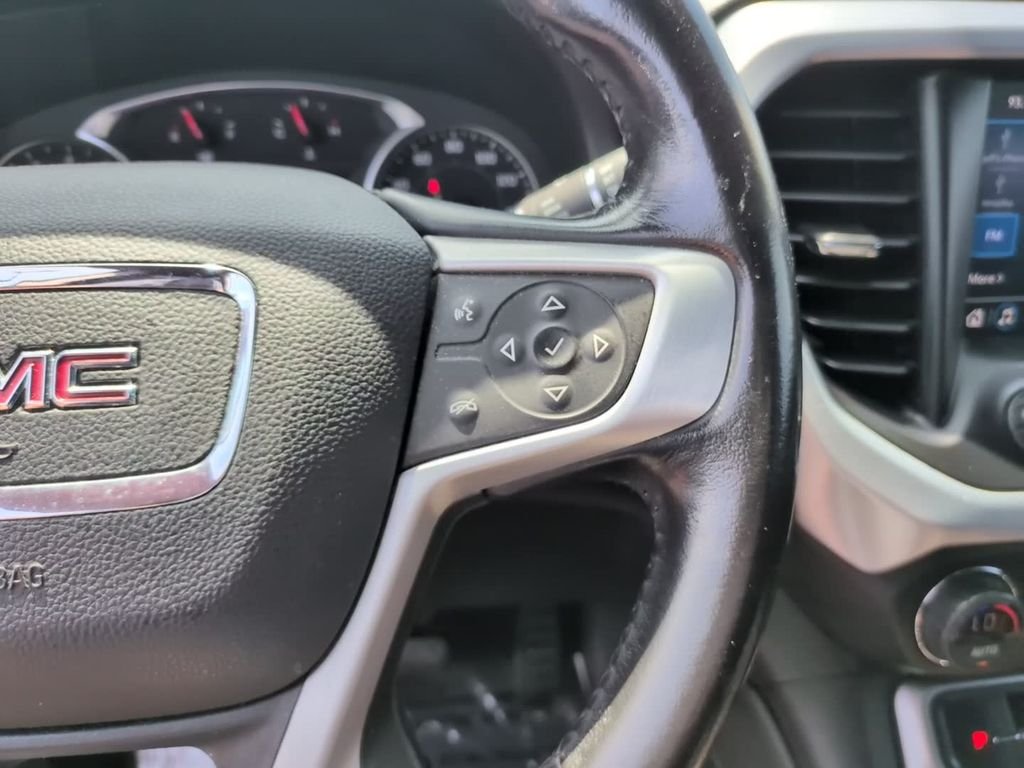 Used 2020 Black GMC SLE image 24