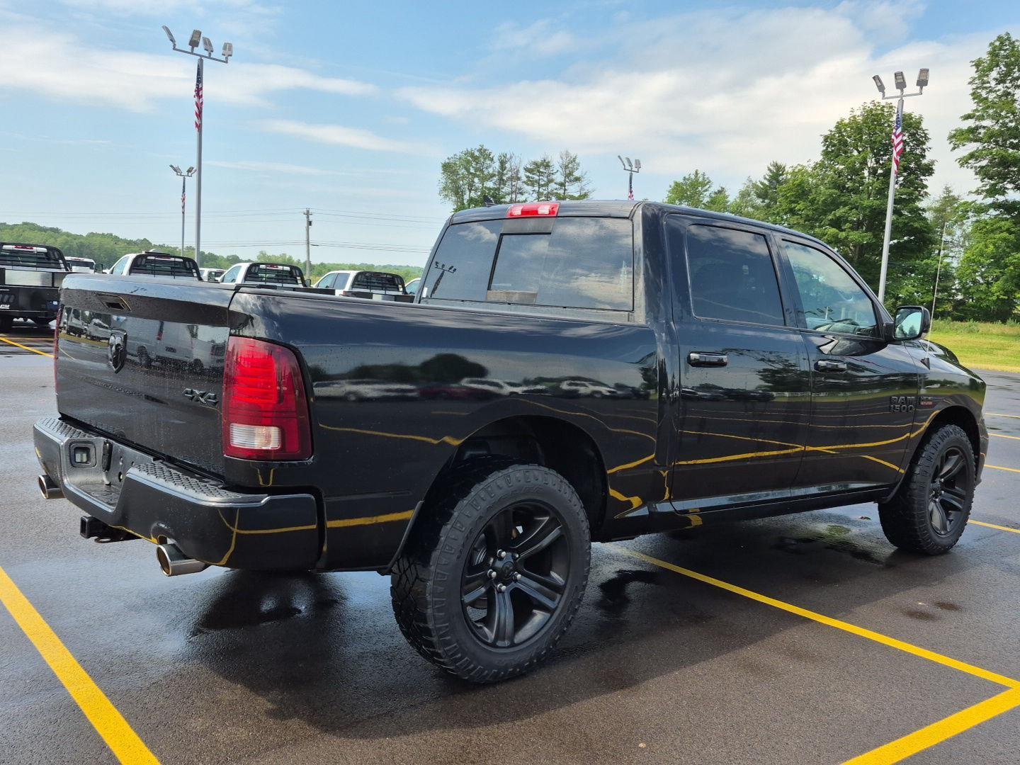 Used 2016 Brilliant Black Crystal Pearlcoat Ram Sport image 5