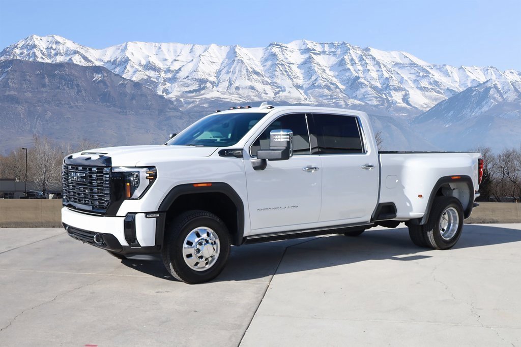 2025 Gmc Sierra 3500 HD Denali Ultimate photo 2