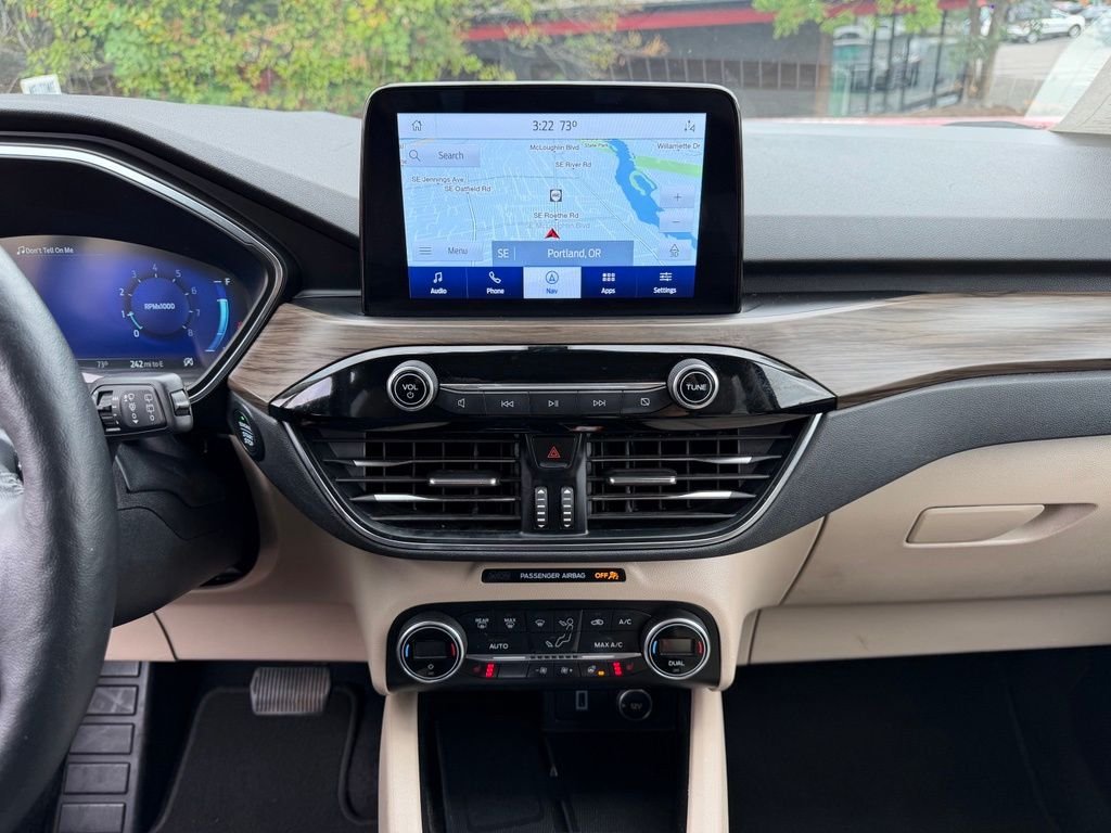 Used 2020 Blue Metallic Ford Titanium image 25