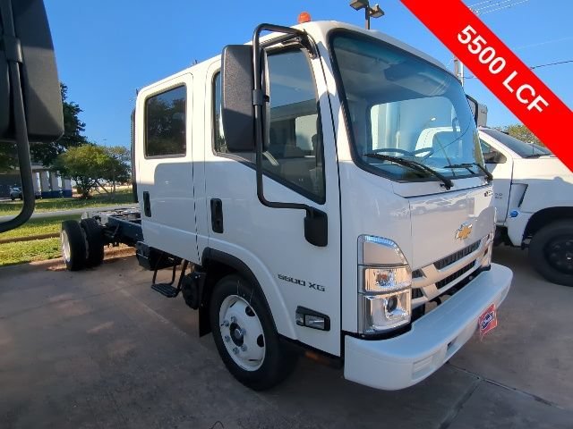 2025 Chevrolet Low Cab Forward 5500 XG NA
