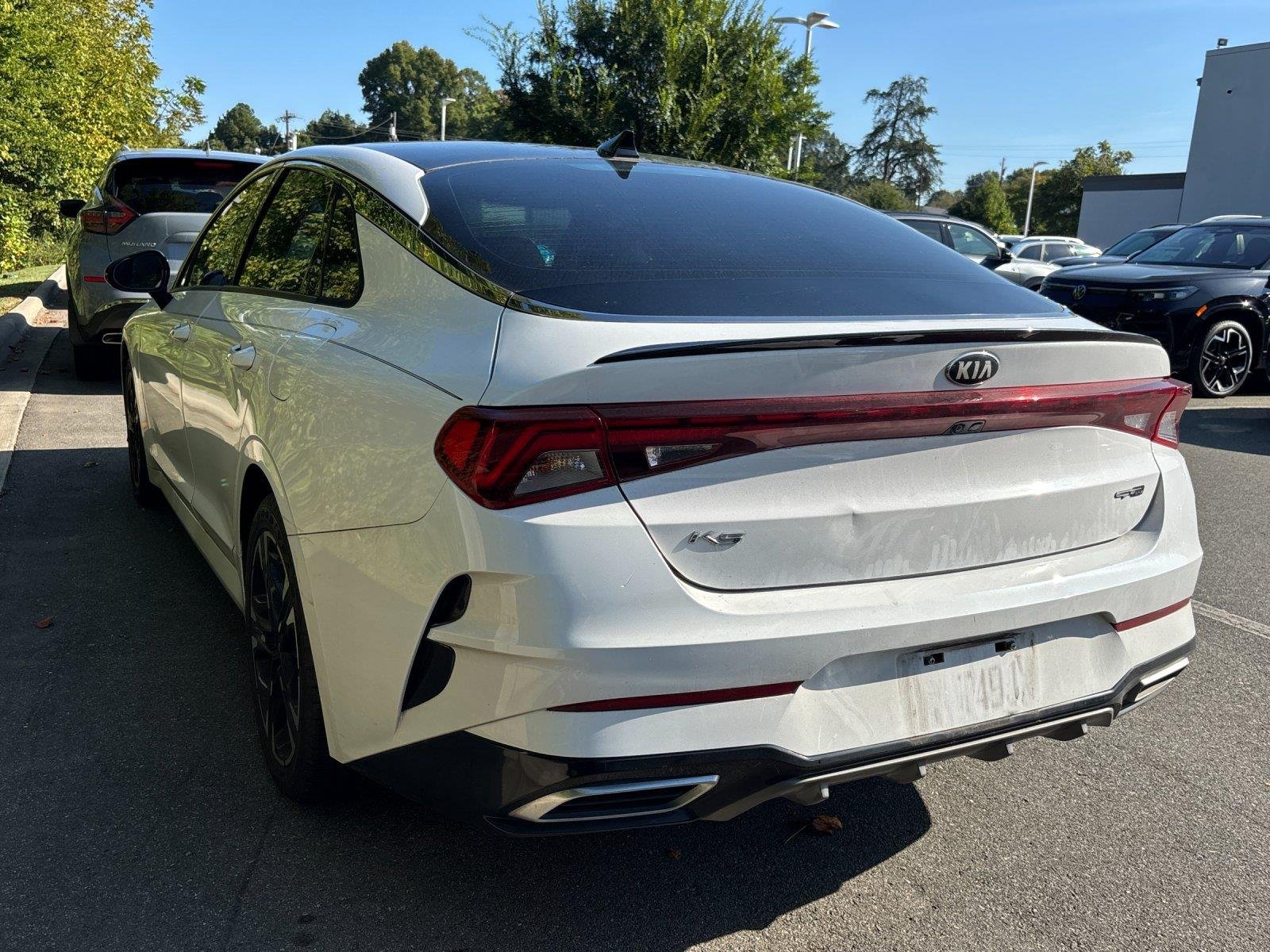 Used 2021 Glacial White Pearl KIA GTLINE image 3