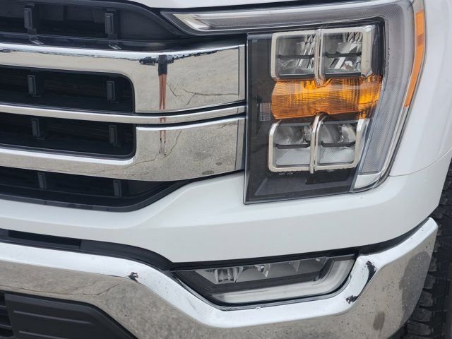 Used 2022 White Ford Lariat image 8