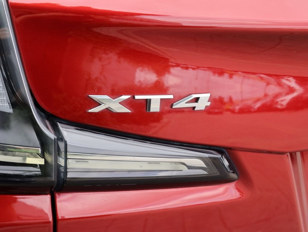 Used 2020 Red Cadillac Sport image 9