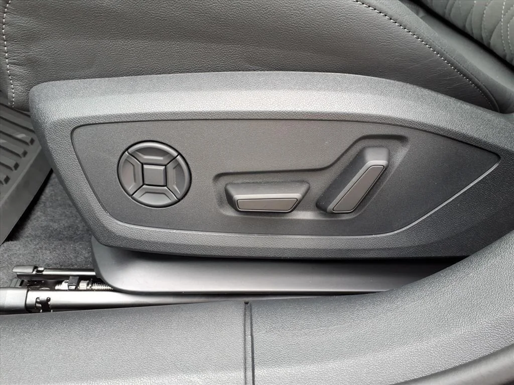 New 2025 Mythos Black Metallic Audi Premium Plus image 12