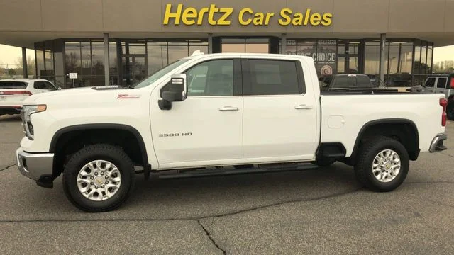 Used 2024 White Chevrolet LTZ image 5