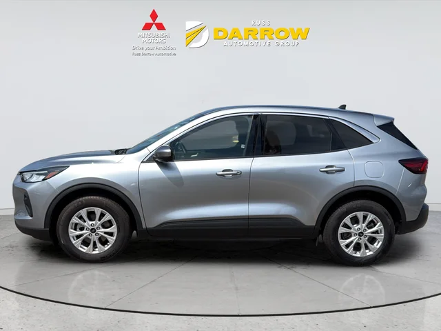 Used 2023 Silver Ford Active image 2