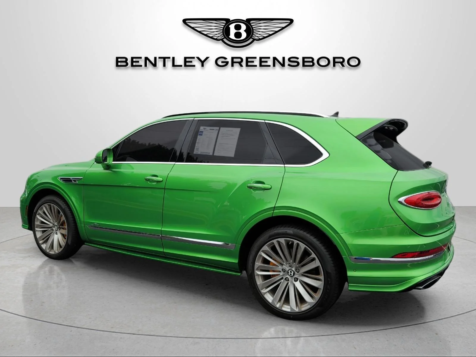 Used 2021 Apple Green Bentley Speed image 3