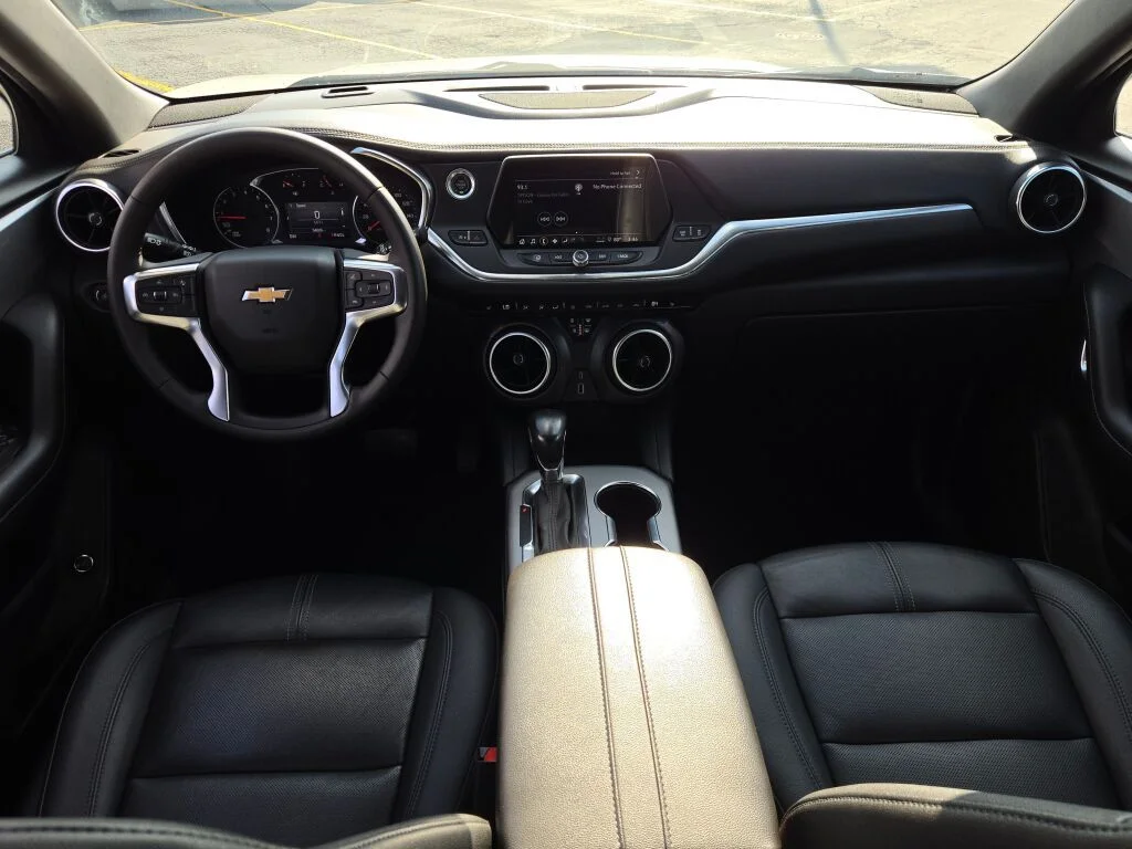 Used 2022 White Chevrolet LT image 19
